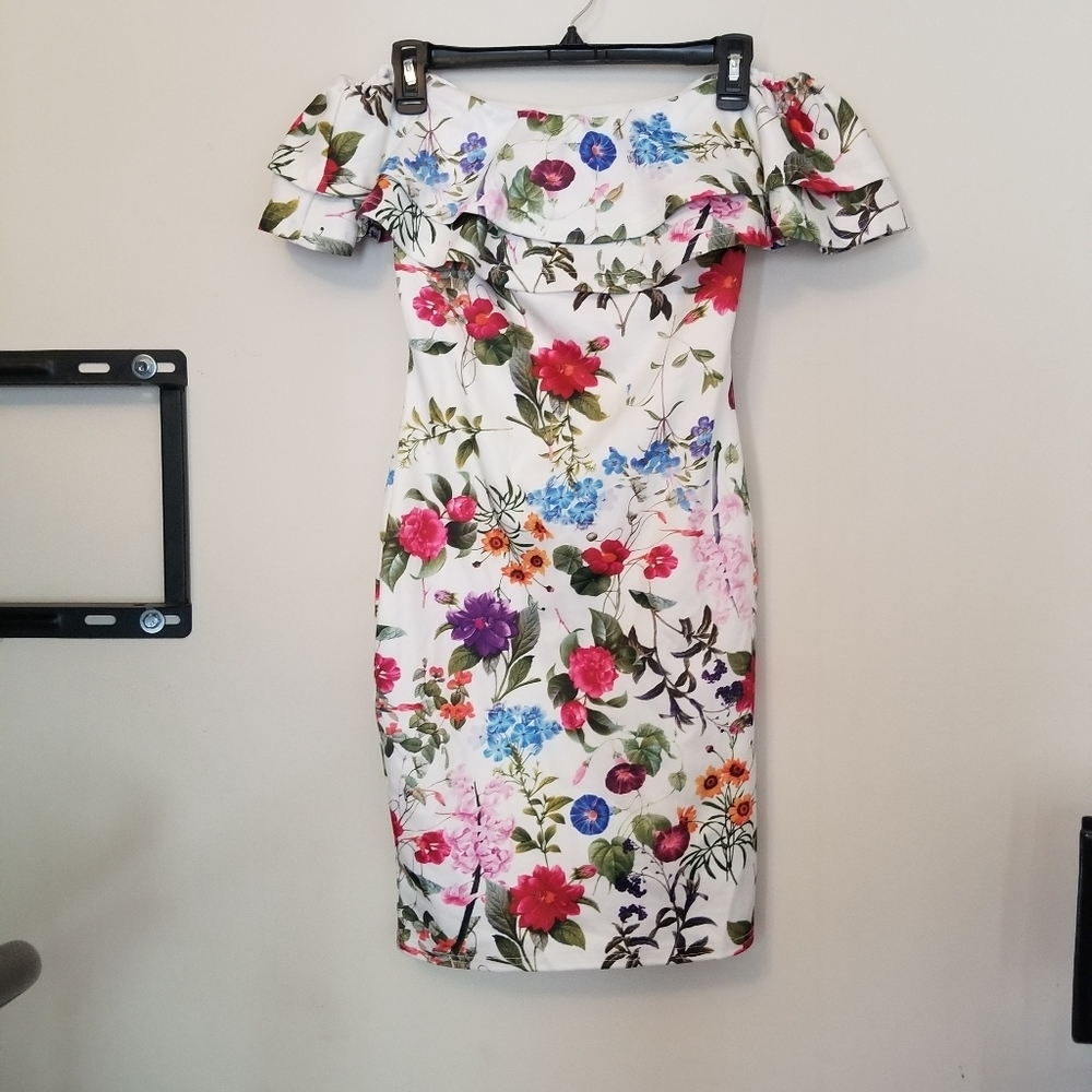 Forever 21 Floral Off the Shoulder Bodycon Dress NWT